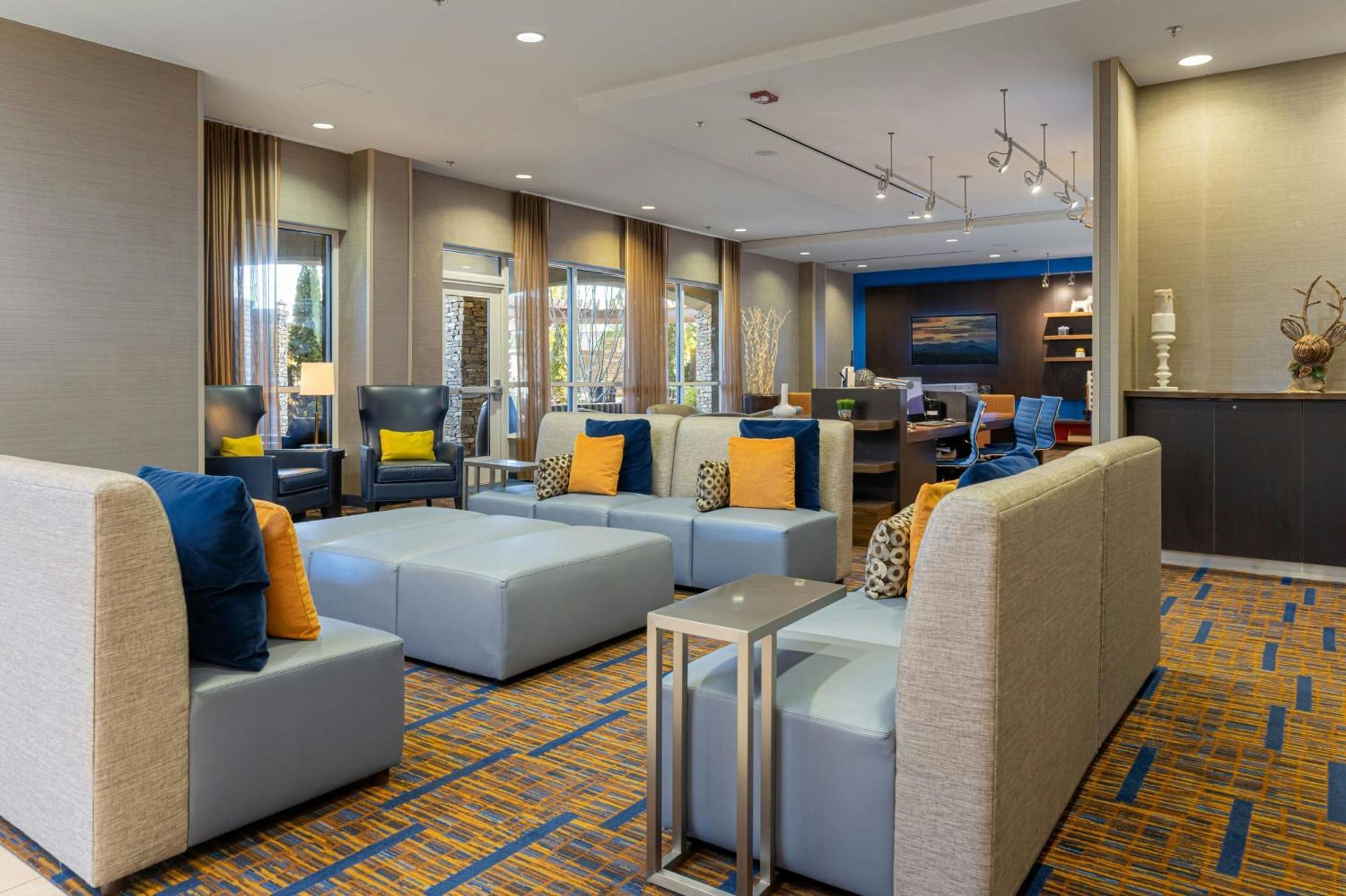 คอร์ตยาร์ด แอชวิลล์ แอร์พอร์ต Hotel เฟลทเชอร์ ภายนอก รูปภาพ