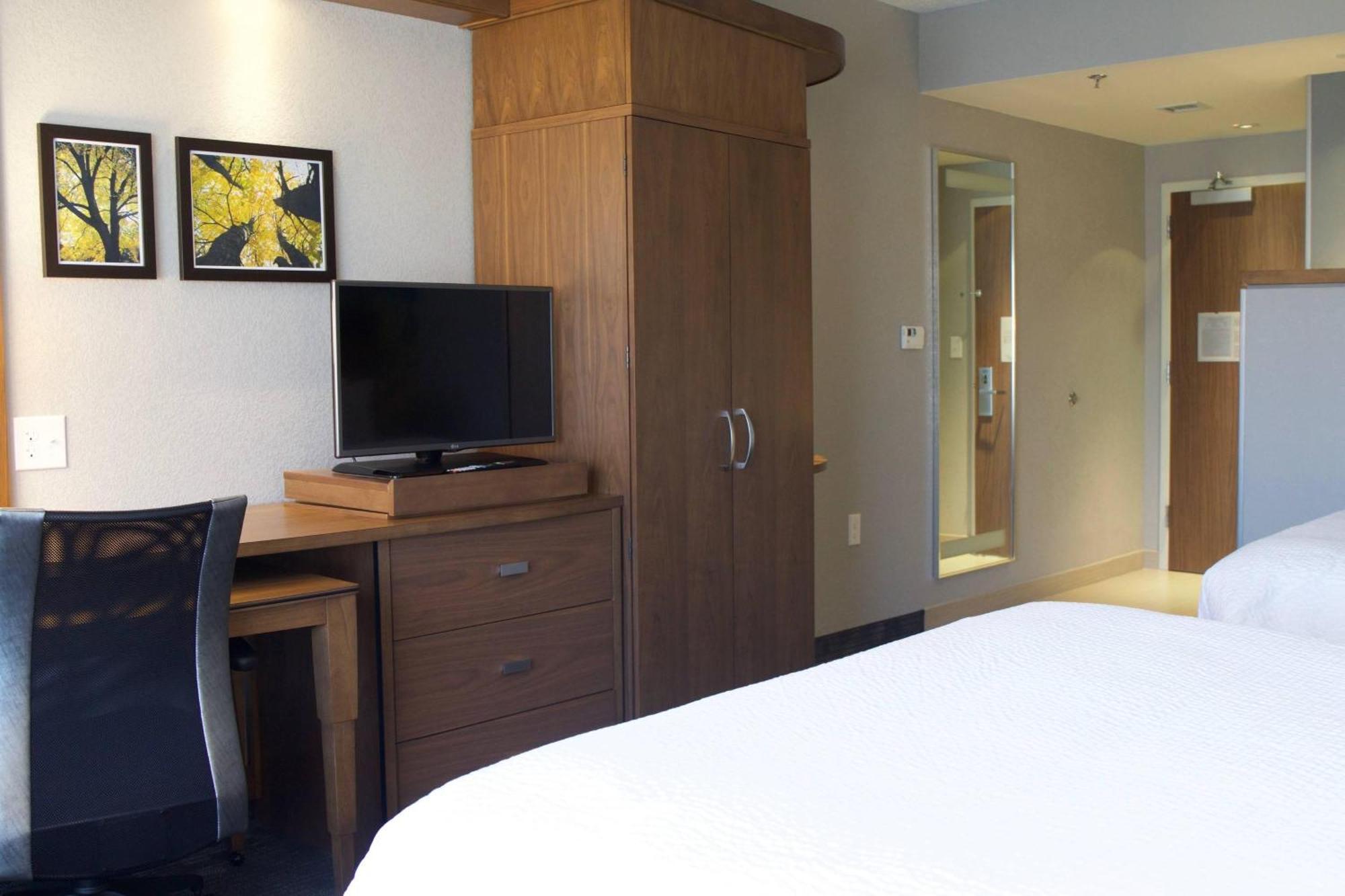 คอร์ตยาร์ด แอชวิลล์ แอร์พอร์ต Hotel เฟลทเชอร์ ภายนอก รูปภาพ