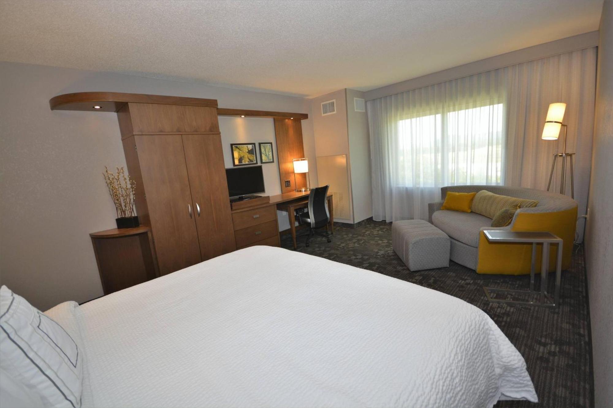 คอร์ตยาร์ด แอชวิลล์ แอร์พอร์ต Hotel เฟลทเชอร์ ภายนอก รูปภาพ