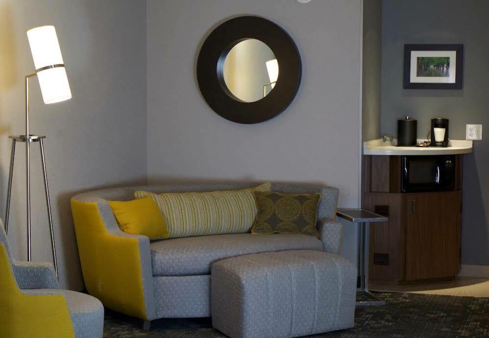 คอร์ตยาร์ด แอชวิลล์ แอร์พอร์ต Hotel เฟลทเชอร์ ภายนอก รูปภาพ